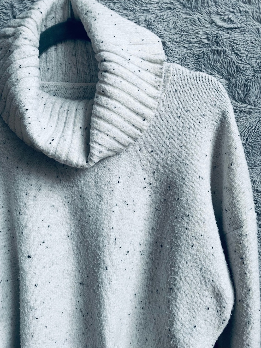 Relaxed Turtleneck Sweater - Picture 3 of 4